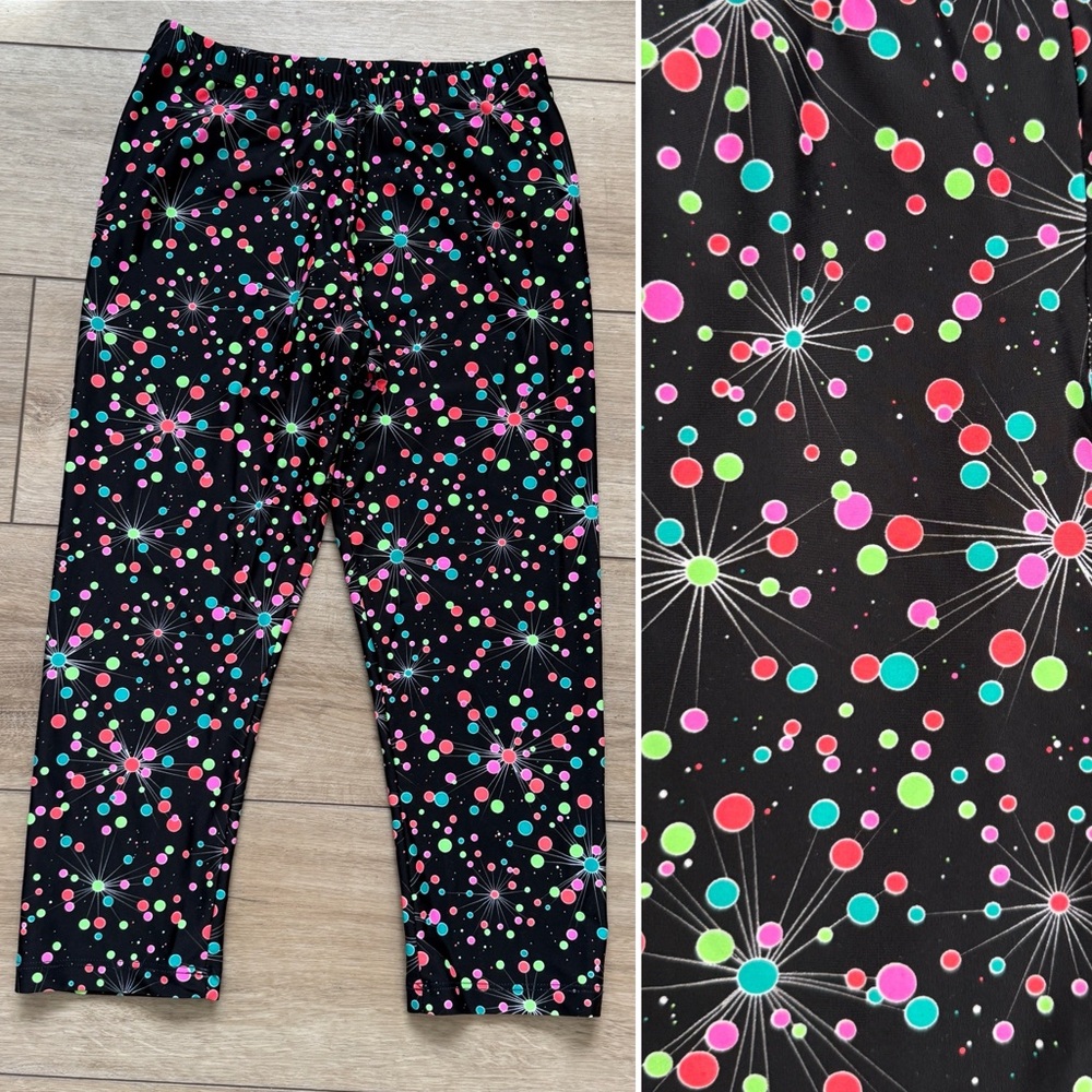 Vintage 80s 90s Fit 2 Win Black Abstract Print Petal Pusher Capri Leggings